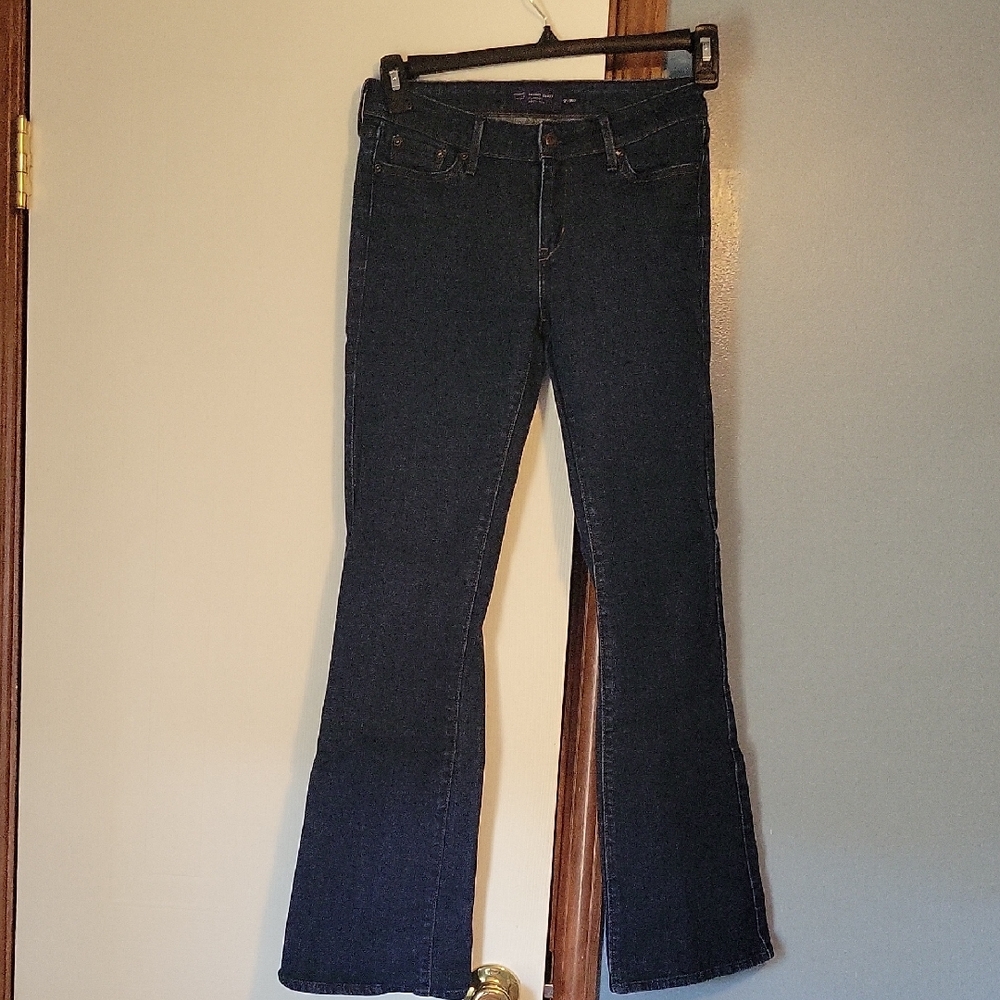 Levi's Women's Slight Curve Classic Bootcut jeans Size 2